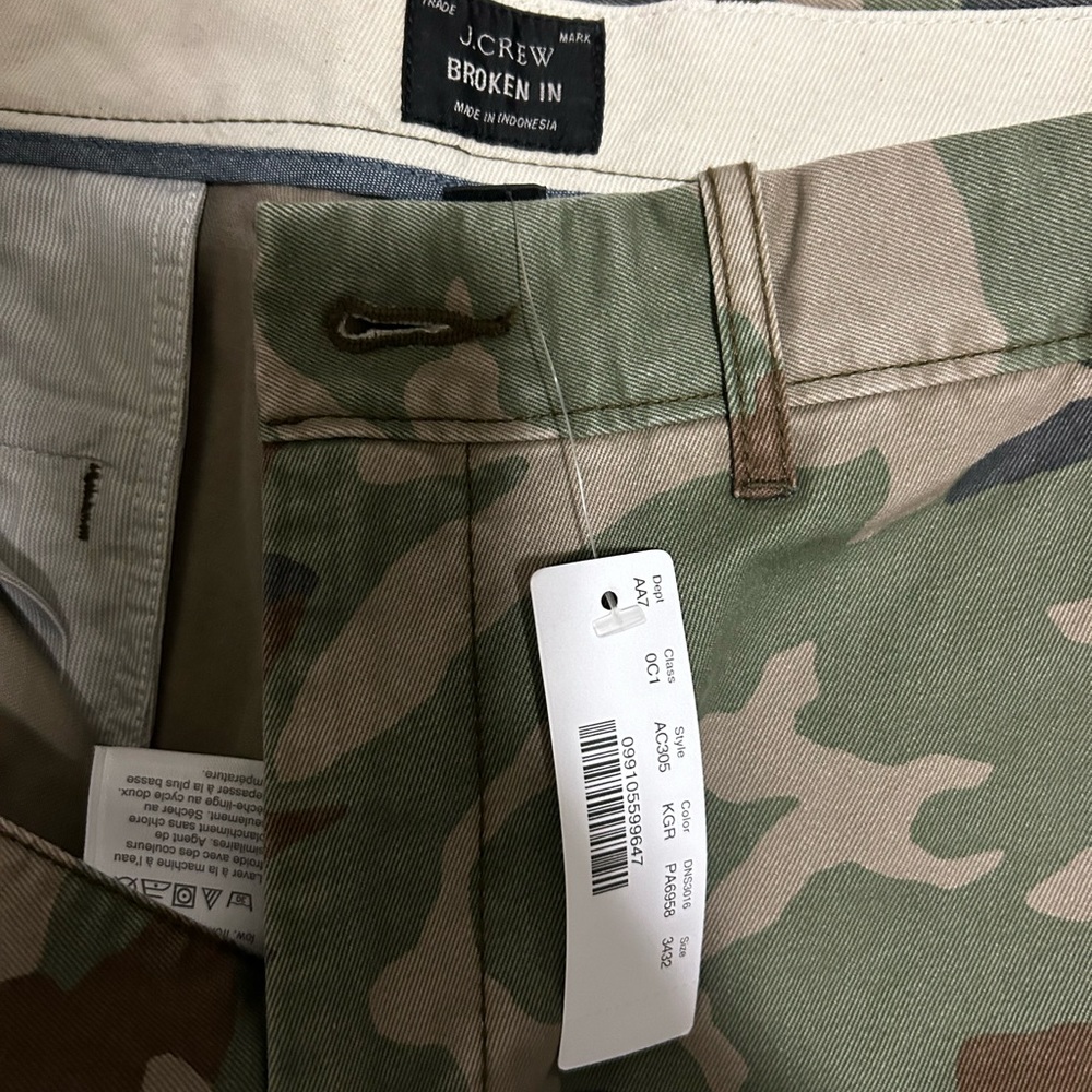 NWT J Crew “broken in” Camo Men’s pants